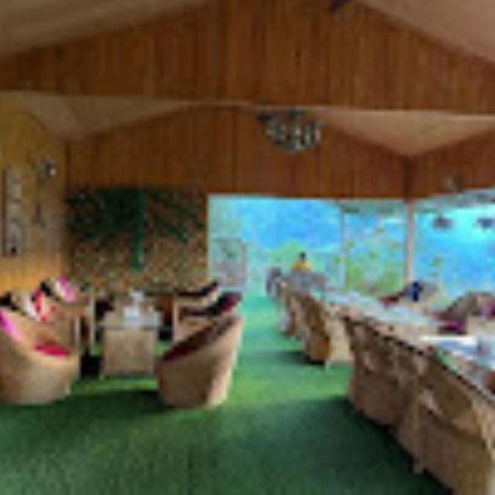 The Village Retreat Resort , Guptkashi Gupta Kāshi Kültér fotó