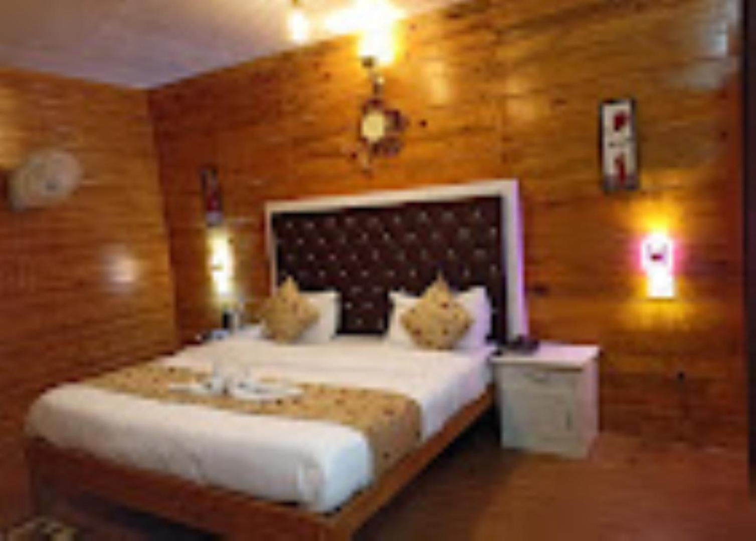 The Village Retreat Resort , Guptkashi Gupta Kāshi Kültér fotó