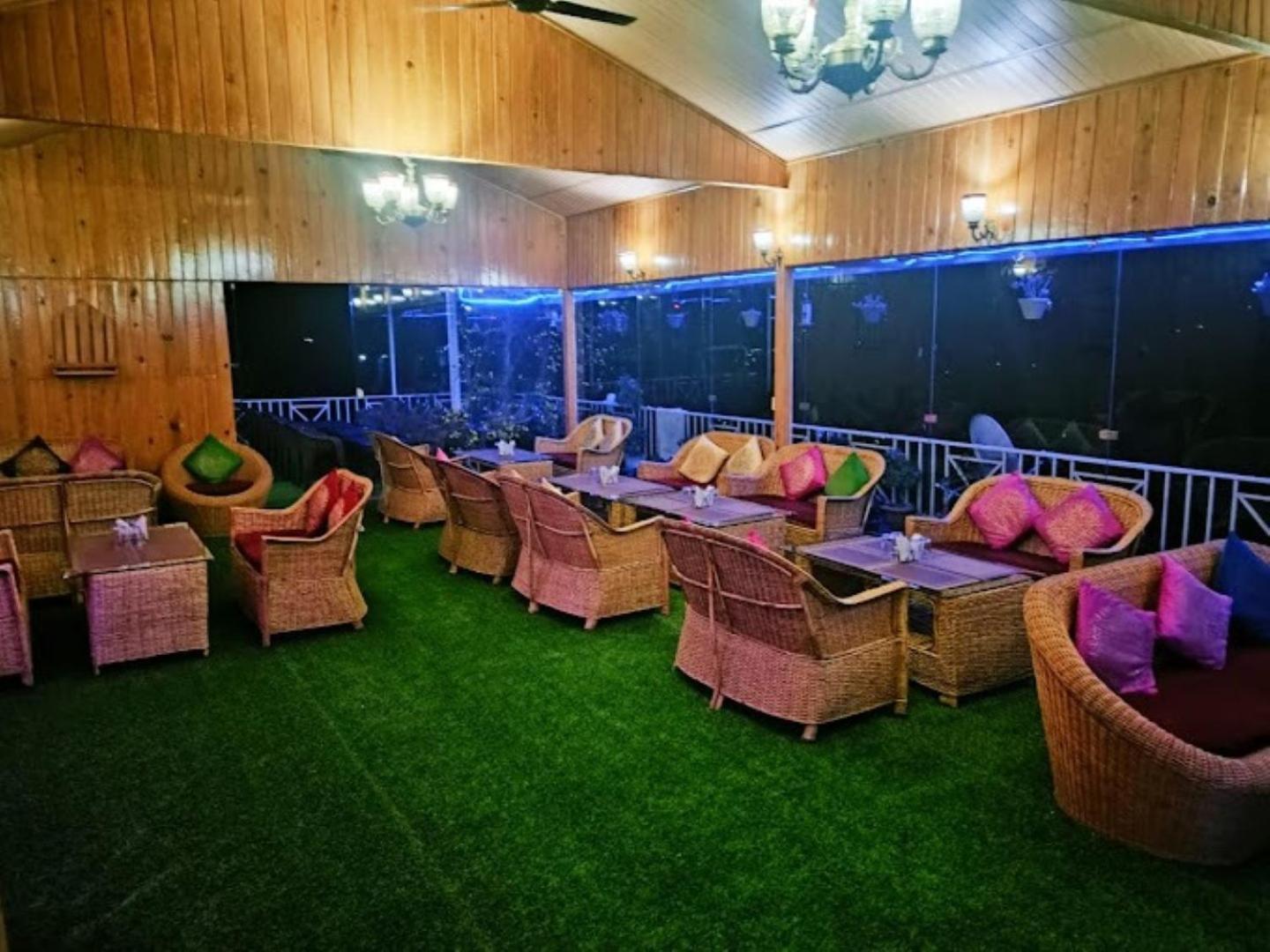 The Village Retreat Resort , Guptkashi Gupta Kāshi Kültér fotó